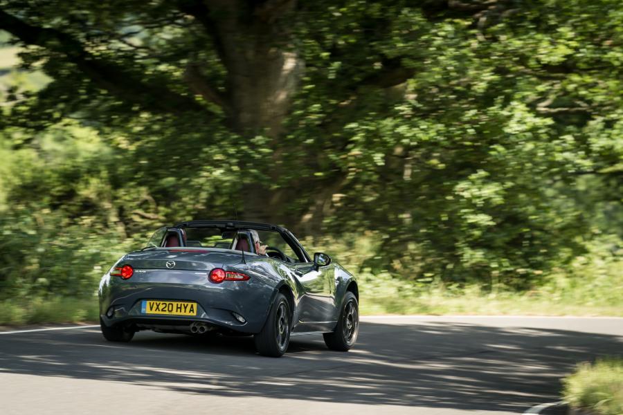  Mazda MX-5 R-Sport (ND) 2020 года  (UK) (фото 69 из 86)
